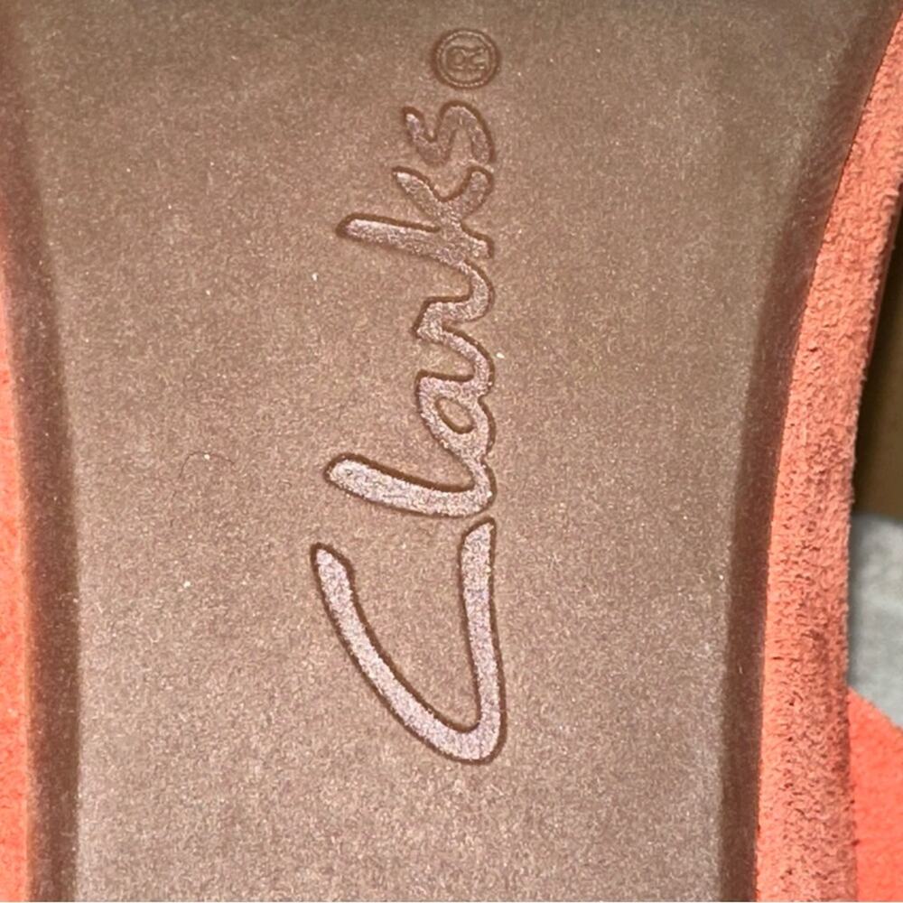 CLARKS ARTISAN Suede Parram Blanc low wedge sandal, size9.5 NWT, orange/coral - Picture 10 of 14